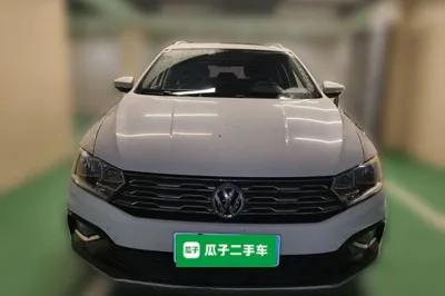 Volkswagen C-Trek 2017, 144500 км, за 40250.78 CNY