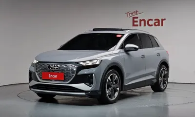Audi Q4 e-tron · 2023 год