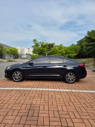 Hyundai Avante 2019, 49151 км, за 13000000 KRW - фото 2