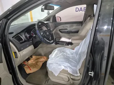 Kia Canival 2016, 150000 км, за 7900000 KRW - фото 9