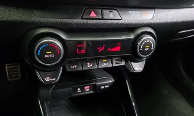 Kia Stonic 2018, 51507 км, за 11900000 KRW - фото 16