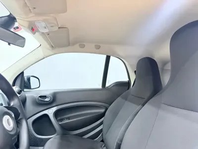 Smart Smart Fortwo 2017, 66200 км, за 39900 CNY - фото 9