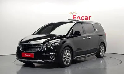Kia Canival · 2017 год