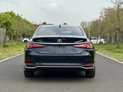 Lexus ES 2018, 100000 км, за 165000 CNY - фото 5