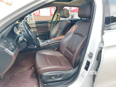 BMW 5 Series 2017, 141100 км, за 107075.77 CNY - фото 18