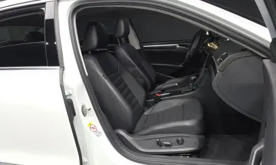 Volkswagen Passat 2018, 57350 км, за 9890000 KRW - фото 11