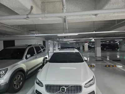 Volvo S90 2023, 80000 км, за 36000000 KRW - фото 6