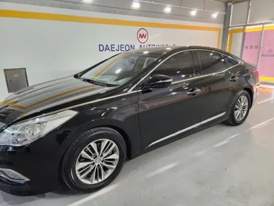 Hyundai Grandeur 2017, 106618 км, за 8500000 KRW