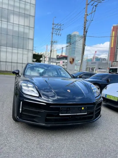 Porsche Panamera 2025, 520 км, за 190800000 KRW