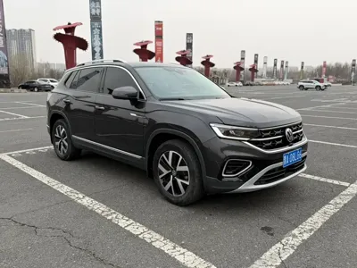 Volkswagen Tayron 2022, 24000 км, за 26449.08 USD