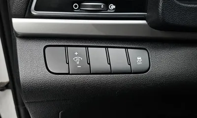Hyundai Avante 2016, 154229 км, за 6490000 KRW - фото 18