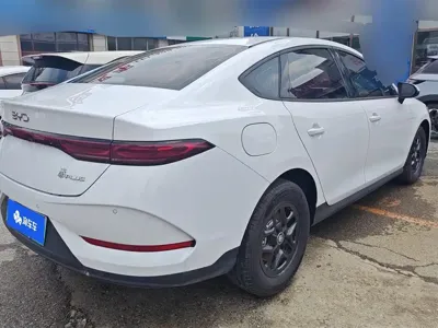 BYD Qin Plus 2025, 28400 км, за 59800 CNY
