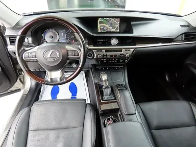 Lexus ES 2017, 78188 км, за 23000000 KRW - фото 9