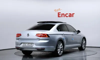 Volkswagen Passat 2018, 116086 км, за 18500000 KRW