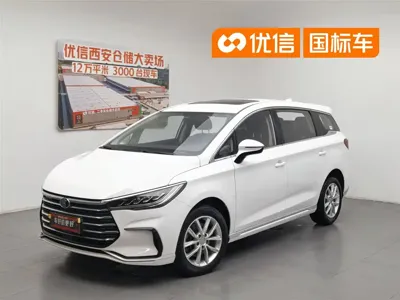 BYD MAX · 2021 год