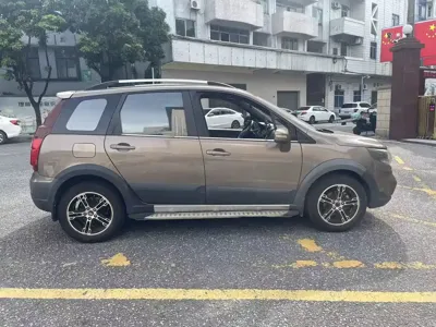 Fengxing X5 2013, 97000 км, за 8800 CNY