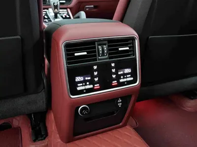 Porsche Cayenne 2023, 30000 км, за 608000 CNY - фото 20