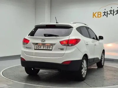 Hyundai Tucson 2013, 264937 км, за 3200000 KRW