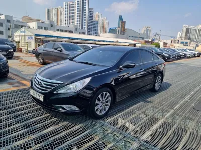 Hyundai Sonata 2013, 188708 км, за 3500000 KRW