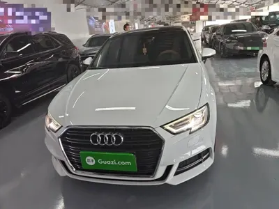 Audi A3 2019, 12000 км, за 70300 CNY