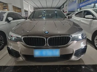 BMW 5 Series 2018, 87700 км, за 139500 CNY