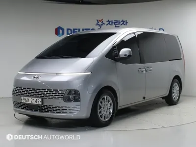 Hyundai Staria · 2022 год