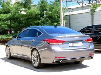 Hyundai Genesis 2016, 133940 км, за 9200000 KRW