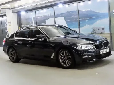 BMW 5-Series · 2018 год