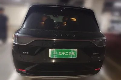 Hima AITO M9 2024, 43000 км, за 305949.41 CNY