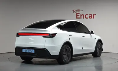 Tesla Model Y 2025, 12695 км, за 54000000 KRW