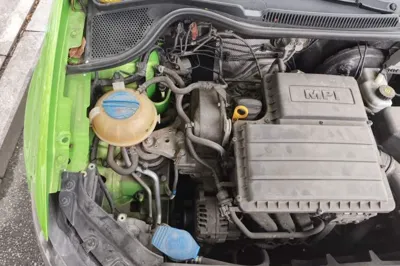 Volkswagen Polo 2016, 66500 км, за 35750.52 CNY - фото 23