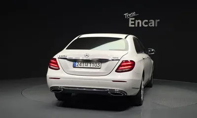 Mercedes-Benz E-Class 2017, 178994 км, за 16490000 KRW