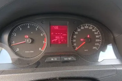 Volkswagen Santana 2015, 86600 км, за 23358.57 CNY - фото 11