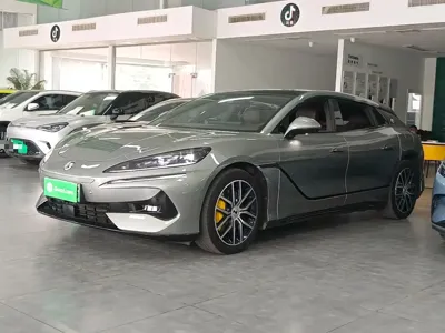 Denza Denza Z9GT · 2025 год