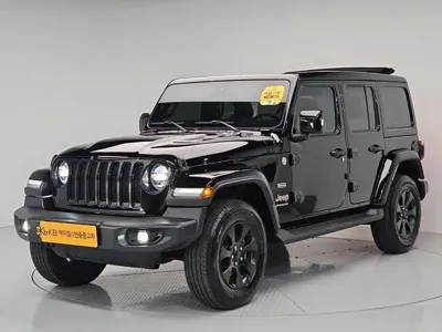 Jeep Wrangler · 2023 год