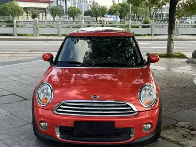 MINI MINI 2014, 120000 км, за 34500 CNY