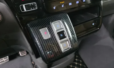 Hyundai Staria 2022, 103803 км, за 30000000 KRW - фото 9