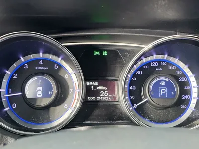 Hyundai Sonata 2014, 244242 км, за 2300000 KRW - фото 7