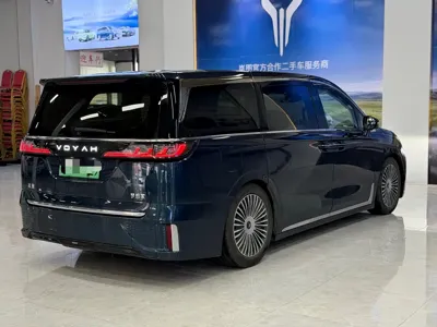 Voyah Dreamer 2024, 45000 км, за 223800 CNY