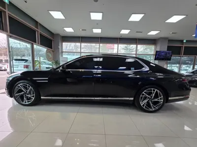 Genesis G90 2022, 117629 км, за 43040000 KRW