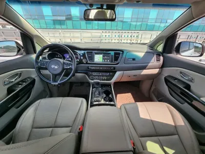 Kia Canival 2018, 142951 км, за 12500000 KRW - фото 11
