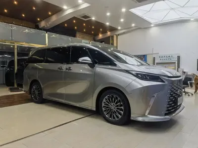 Lexus LM 2024, 17000 км, за 1358000 CNY - фото 3