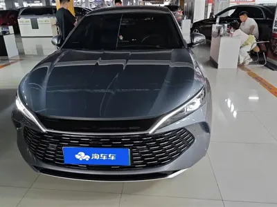 BYD Qin L 2025, 3900 км, за 72500 CNY