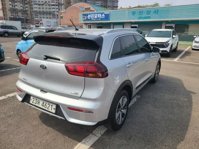 Kia Niro 2018, 143557 км, за 9700000 KRW - фото 5
