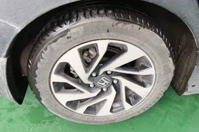 Honda Civic 2016, 80300 км, за 65104.15 CNY - фото 11