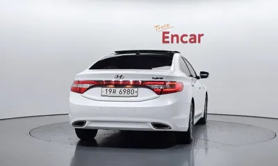 Hyundai Grandeur 2014, 140870 км, за 7700000 KRW