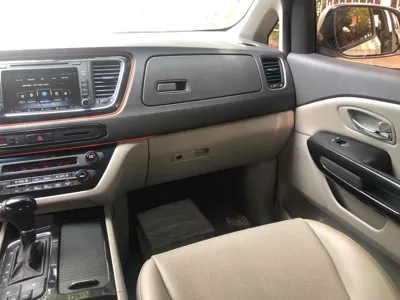 Kia Canival 2016, 200000 км, за 8190000 KRW - фото 11