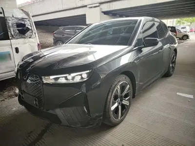 BMW iX · 2023 год