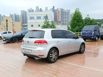 Volkswagen Golf 2011, 227000 км, за 3000000 KRW