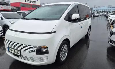 Hyundai Staria · 2025 год